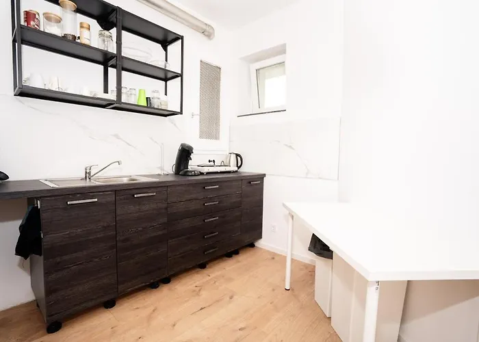 Lägenhet Monteurswohnung In *